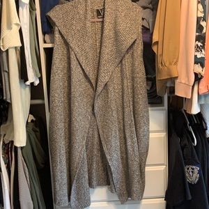 NWOT CHUNKY KNIT OPEN SWEATER